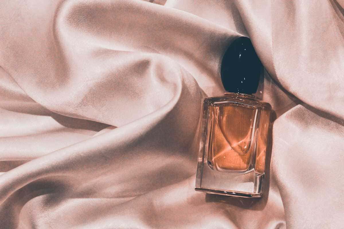 Perfumes Eudora similares aos importados feminino: opções acessíveis com cheiro de perfume caro