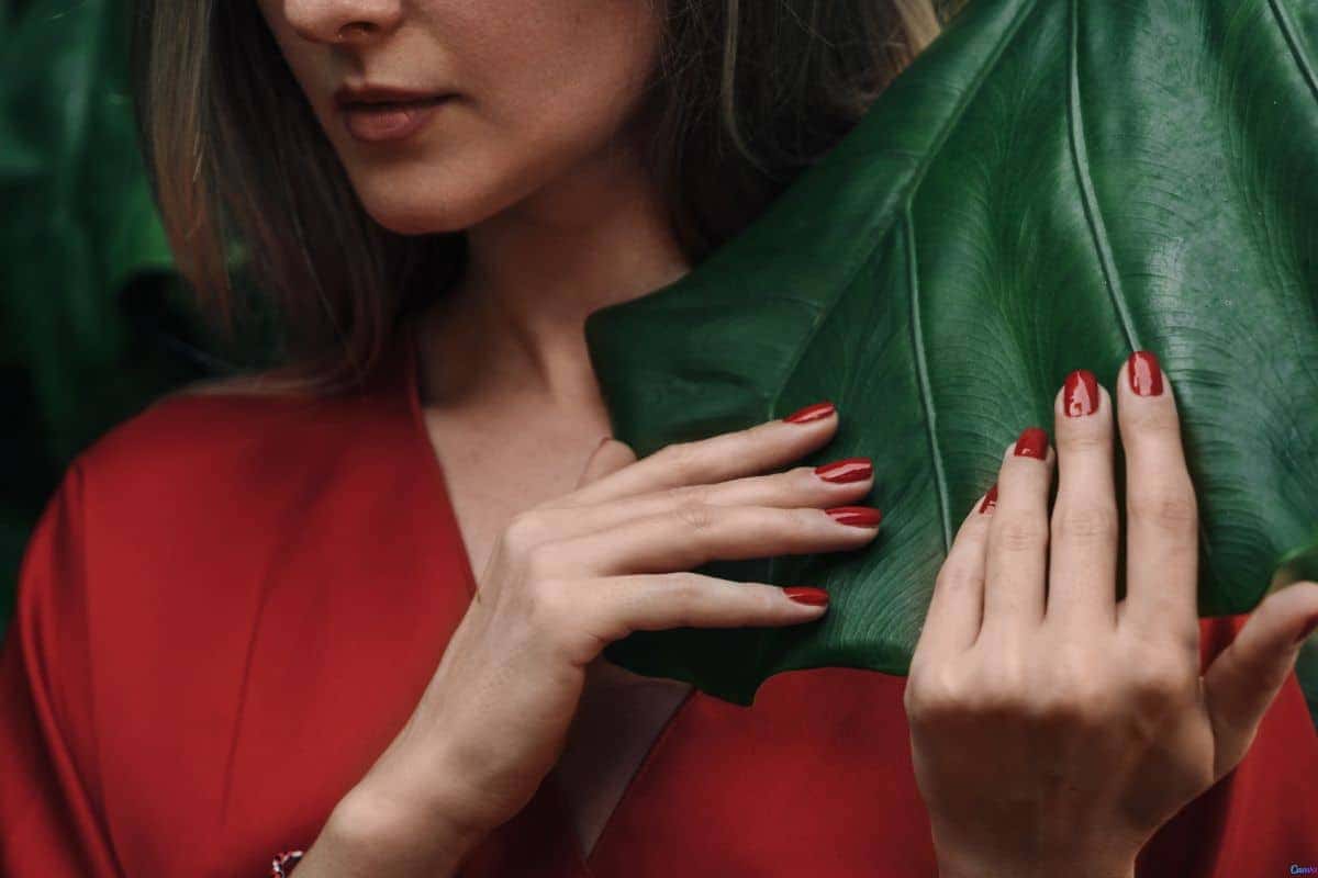 Unhas chiques e delicadas: veja como combinar tons suaves com estilo refinado