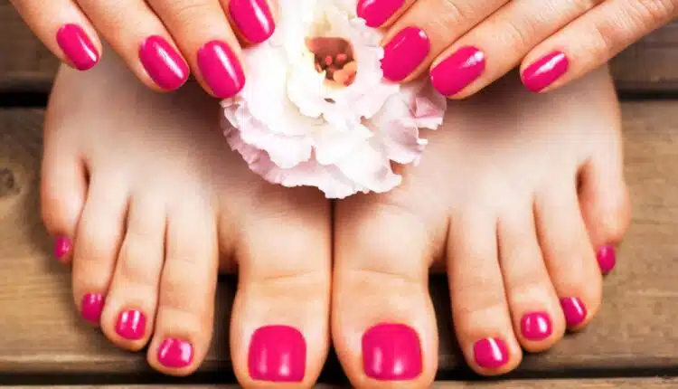 Unhas dos pés decoradas