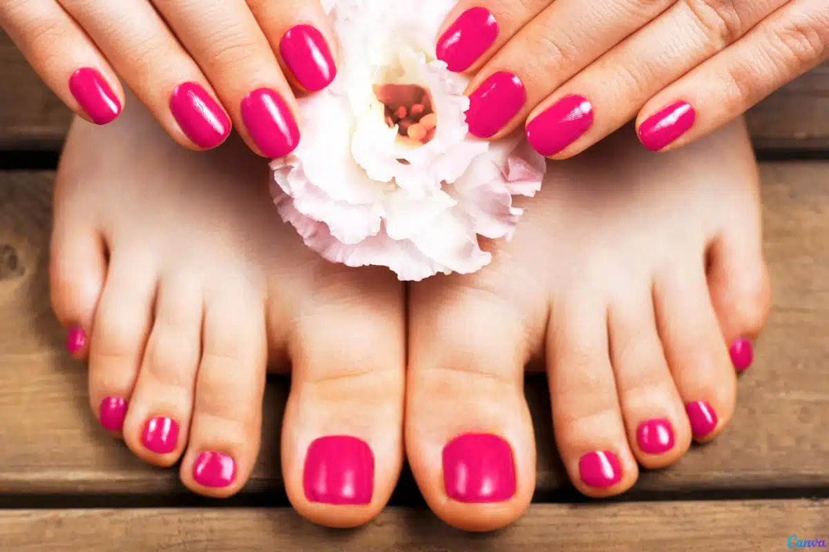 Unhas dos pés decoradas