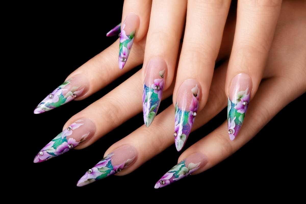 Como Escolher Unhas que Valorizarão Seu Estilo Pessoal