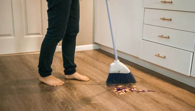 O que fazer antes de dormir para acordar com a casa mais limpa