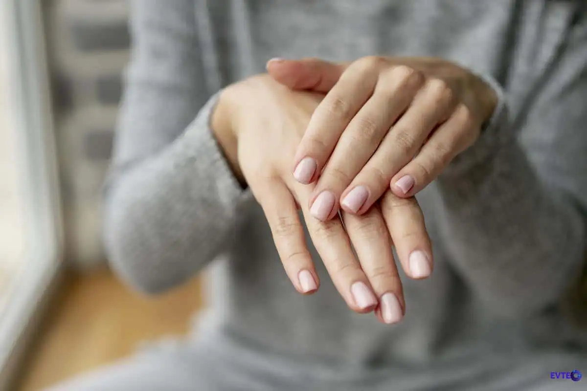 Como Consertar as Unhas fracas