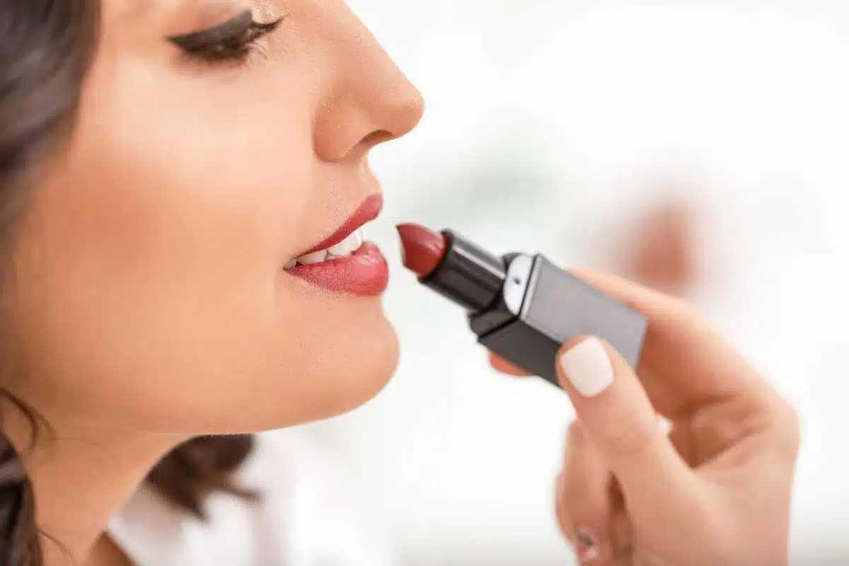 Batom para Finalizar o Visual