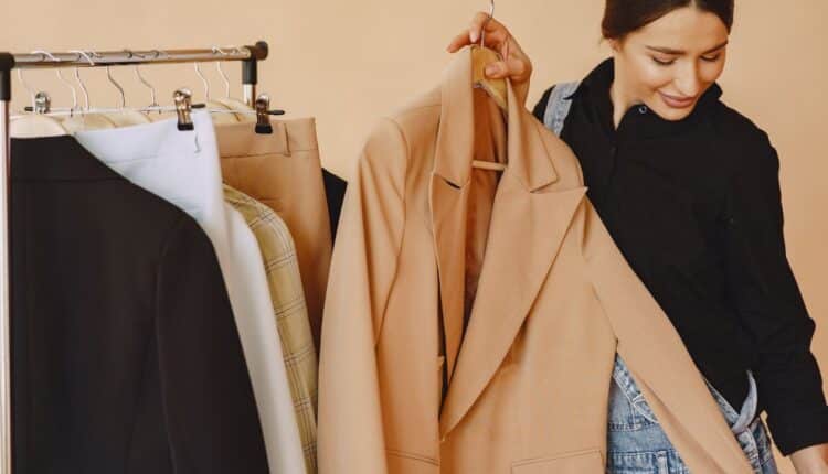 Blazer bege combina com que cor Dicas para acertar no look