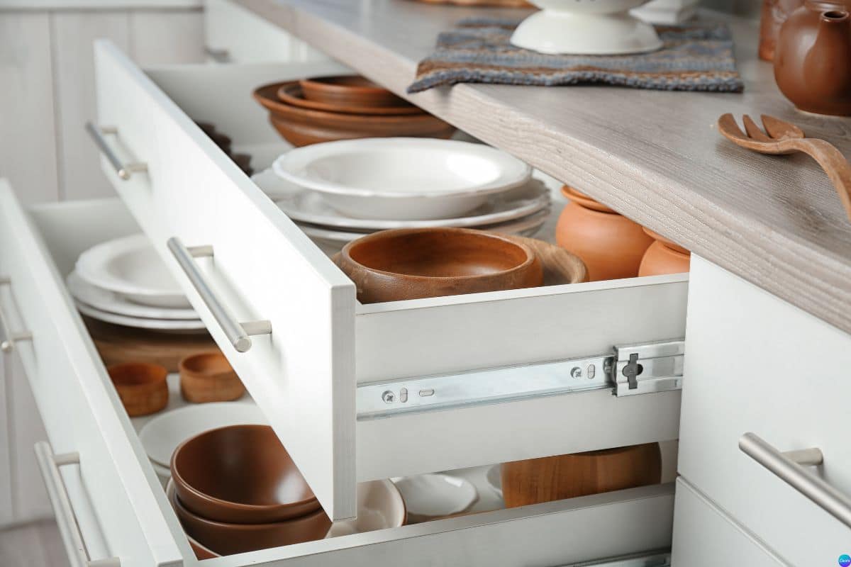 O truque da esponja congelada que está facilitando a vida de quem cozinha