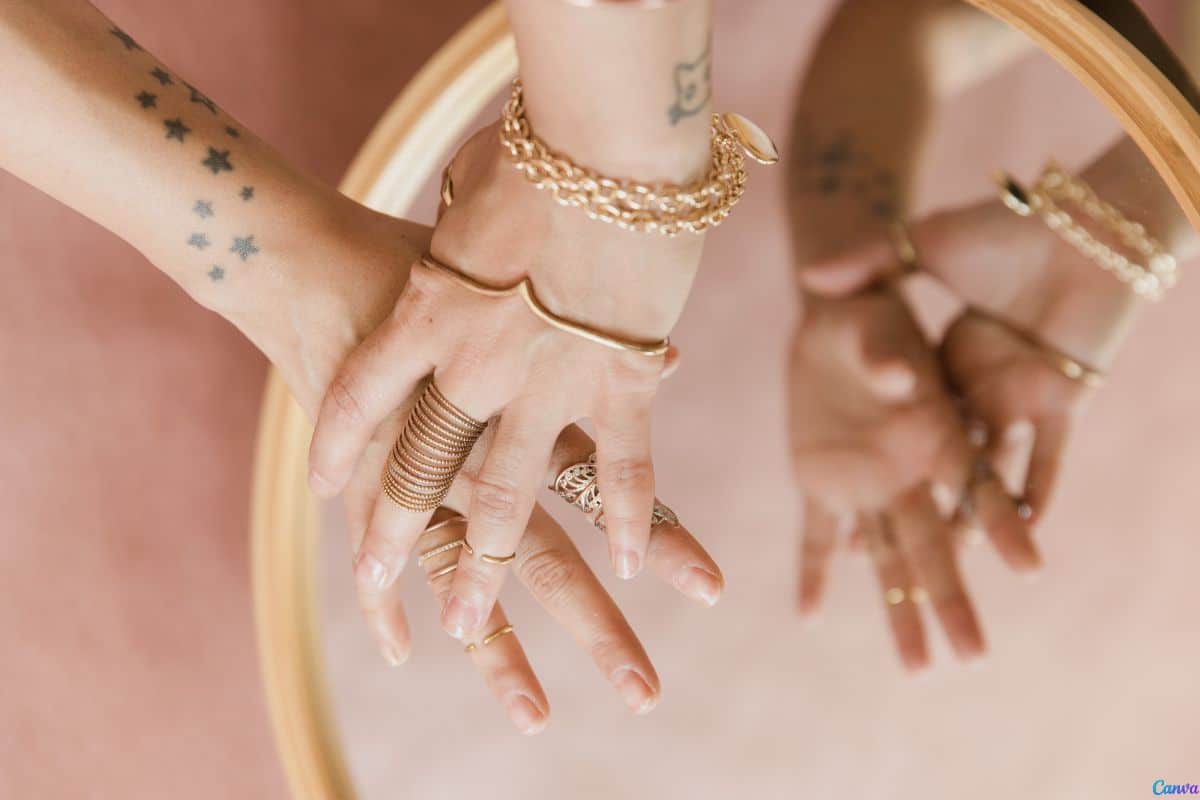 Como usar anéis com elegância e valorizar suas mãos com dicas simples e estilosas