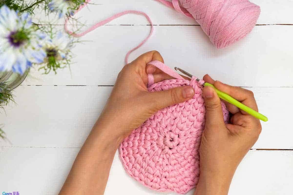 Crochê moderno: ideias para transformar sua arte em uma renda extra