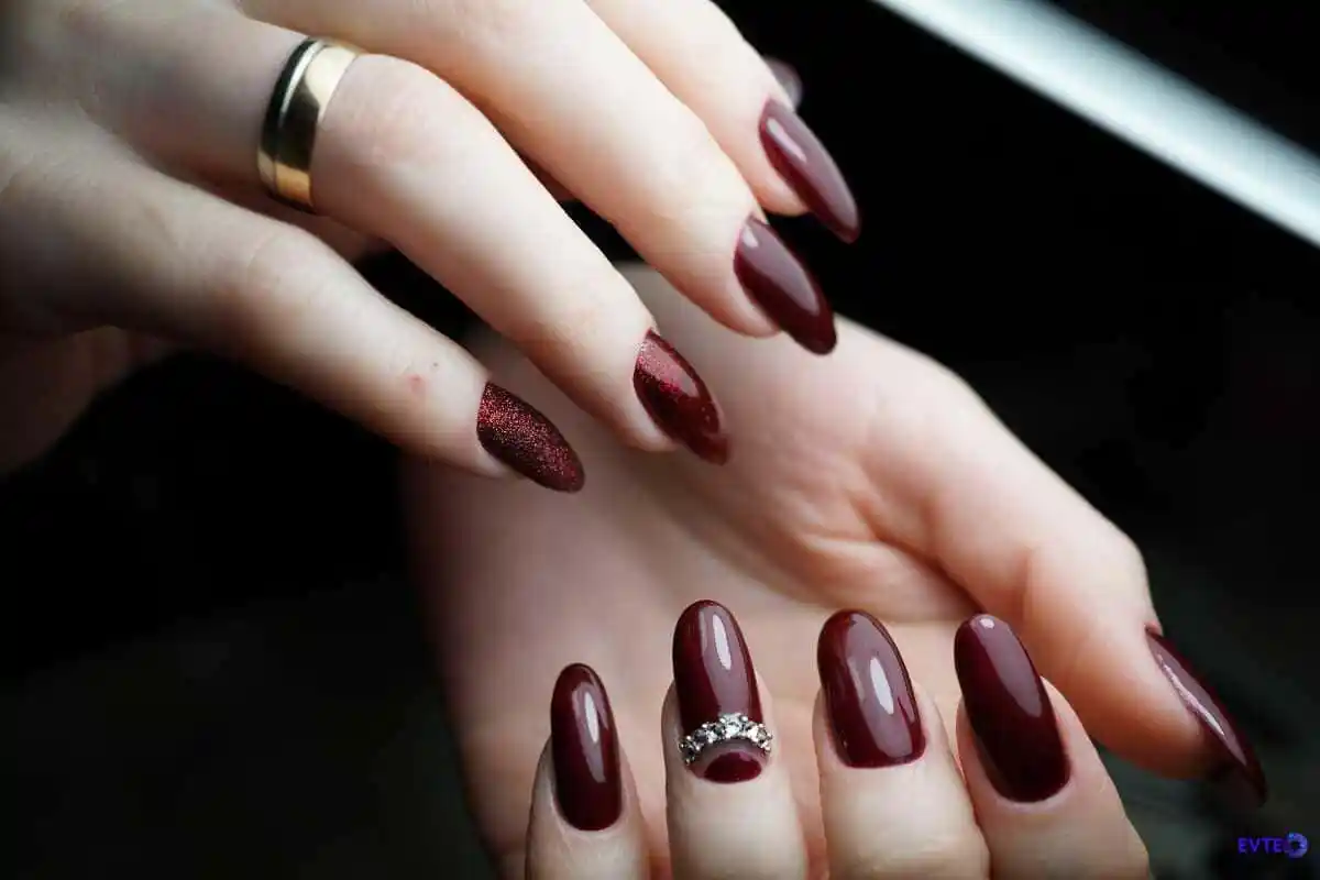 Cuidados Especiais e Truques Pouco Conhecidos para Manter o Esmalte Impecável