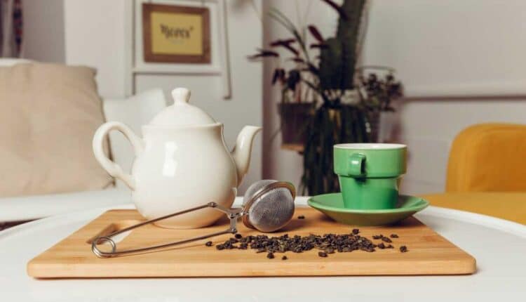 Dicas práticas para montar uma área de café em casa mesmo com espaço pequeno