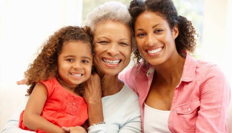 Frases de filha para mãe que tocam fundo e são impossíveis de ignorar para fortalecer laços emocionais