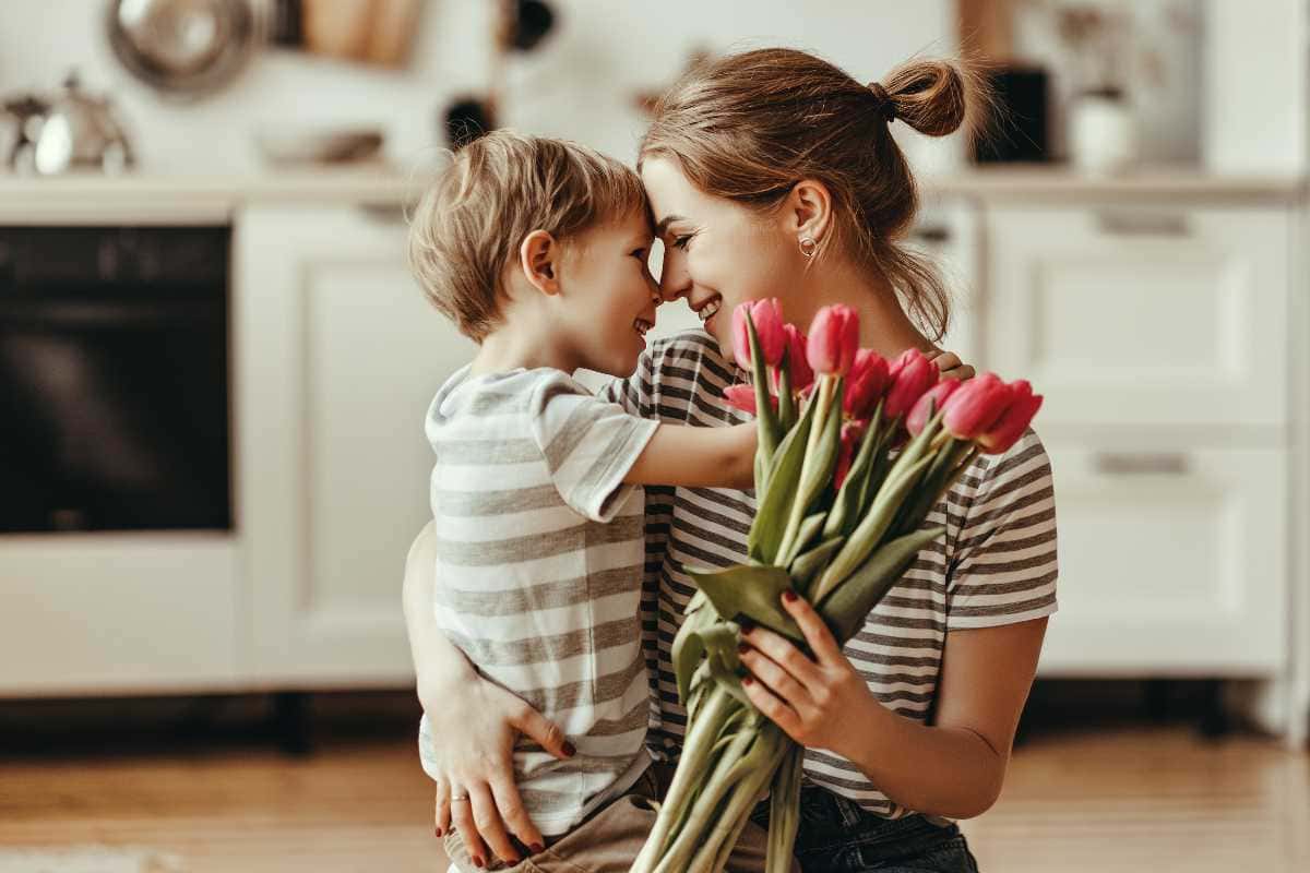 Dicas de presentes afetivos para o Dia das Mães com baixo custo e alto valor: ideias práticas e significativas