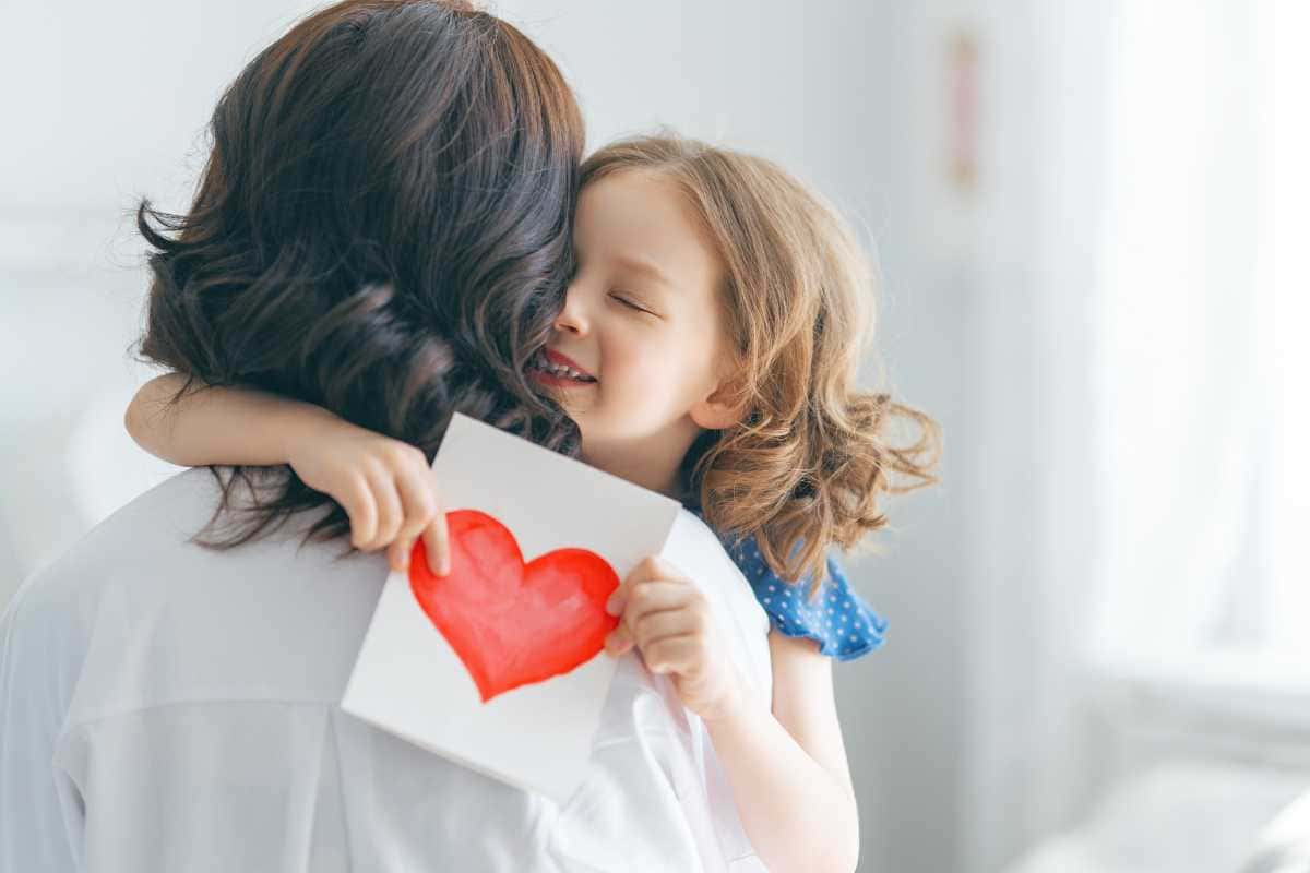 Mensagens de agradecimento que toda mãe gostaria de ouvir no seu dia para expressar amor e gratidão