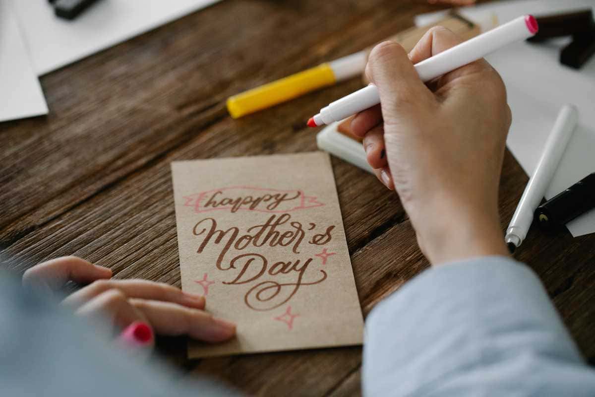 Textos para colocar no status ou redes sociais no Dia das Mães com verdade para homenagear de forma autêntica
