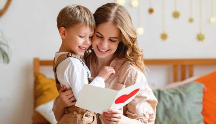Mensagem simples de Dia das Mães para quem não é boa com palavras: ideias práticas e sinceras
