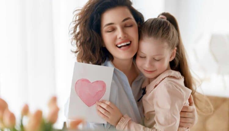 Mensagem simples e verdadeira para tocar o coração da sua mãe no domingo com palavras que emocionam