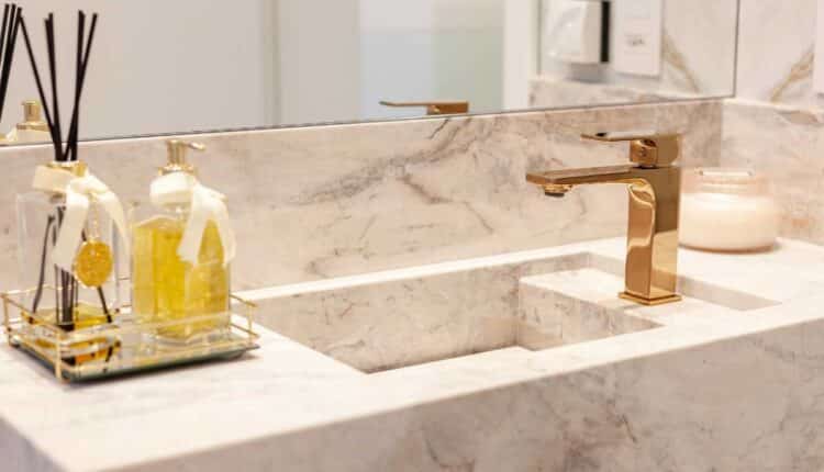 Dicas infalíveis para deixar o banheiro sempre perfumado mesmo em dias úmidos de forma prática e eficaz