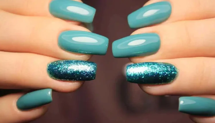 Esmalte que não descama: o segredo para mãos impecáveis mesmo lavando louça diariamente