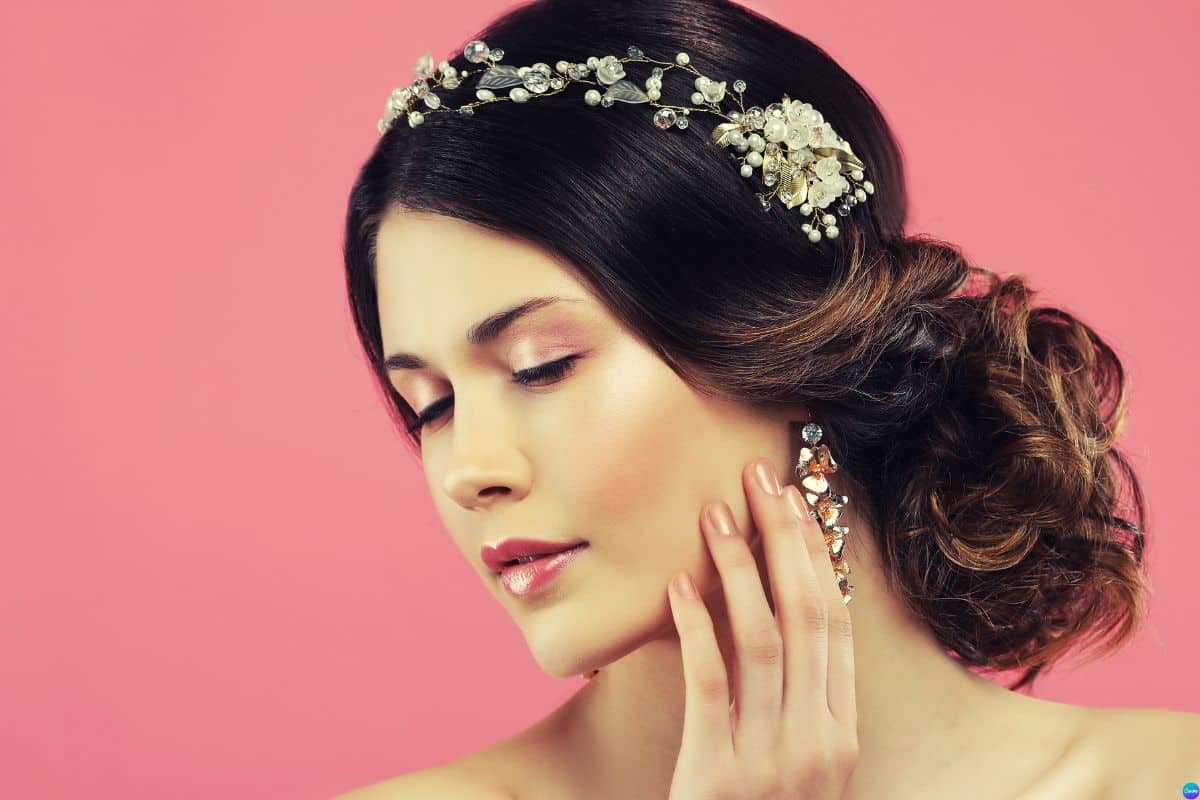Ideias de brincos elegantes para convidadas de casamento
