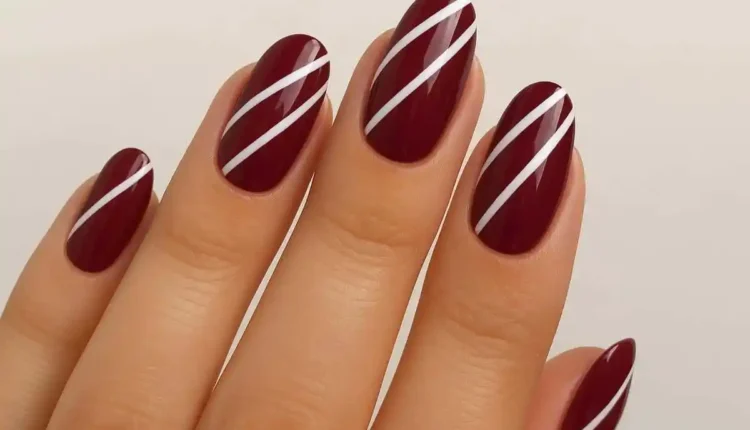 Unhas marsala com branco: o contraste elegante que não sai de moda