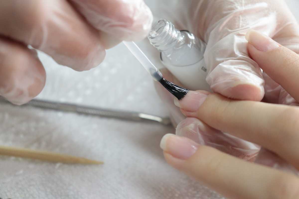 O cuidado fácil com as unhas que ninguém te conta no salão: dicas essenciais para manter a saúde das mãos