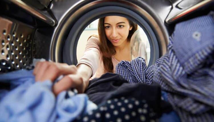 O que destruía minhas roupas na máquina de lavar (descobri e nunca mais fiz igual)