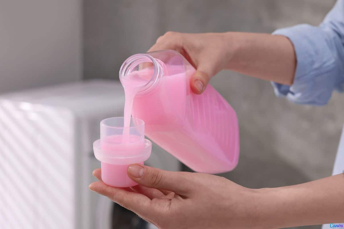 O truque com amaciante que está deixando a casa perfumada por horas