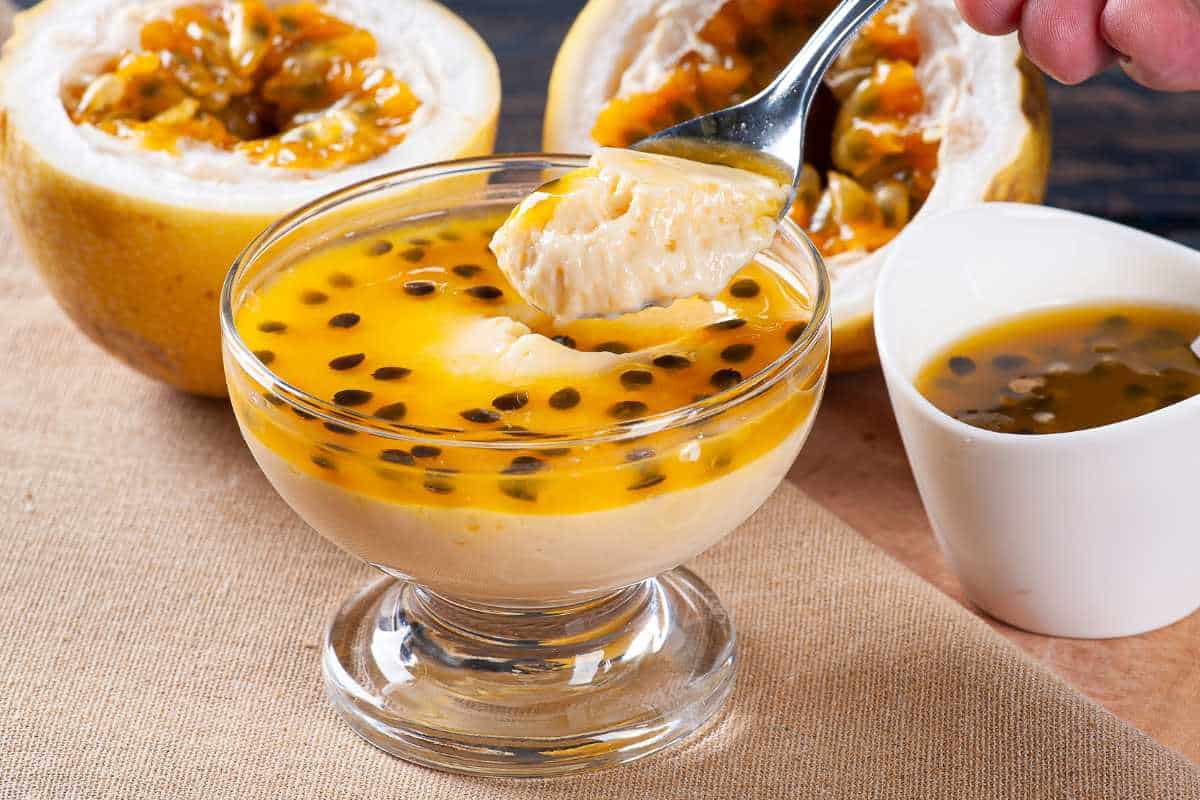 Variações e complementos para a mousse de maracujá