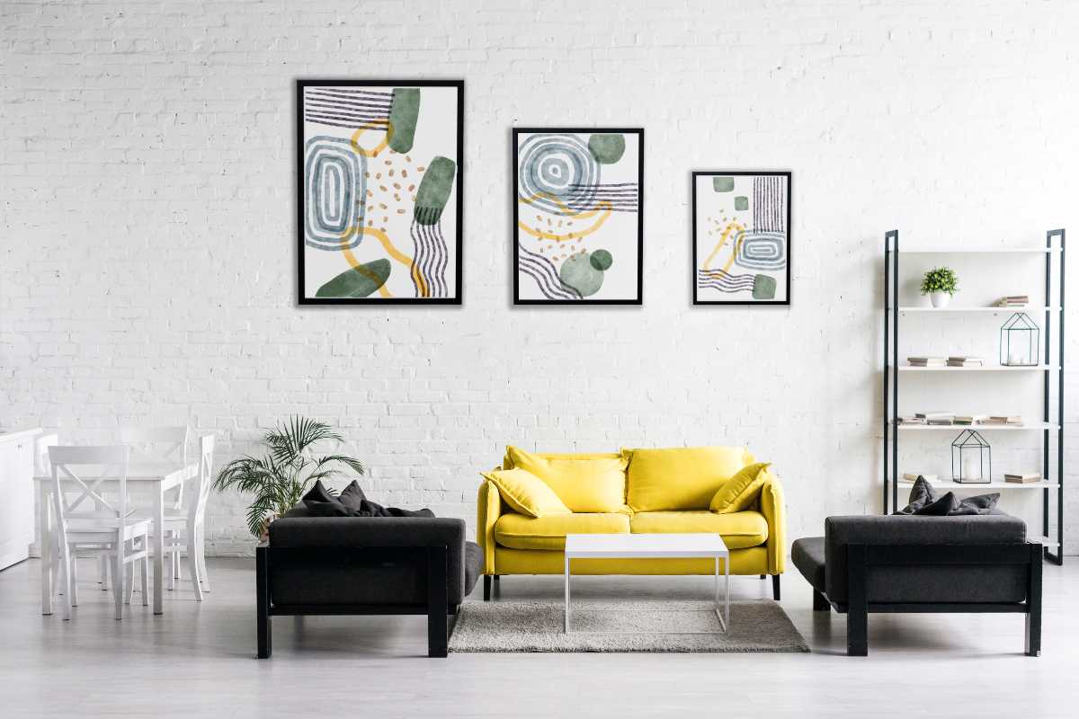 Transformei a parede da sala com quadros coloridos e ficou outra casa: Guia prático para renovar seu ambiente